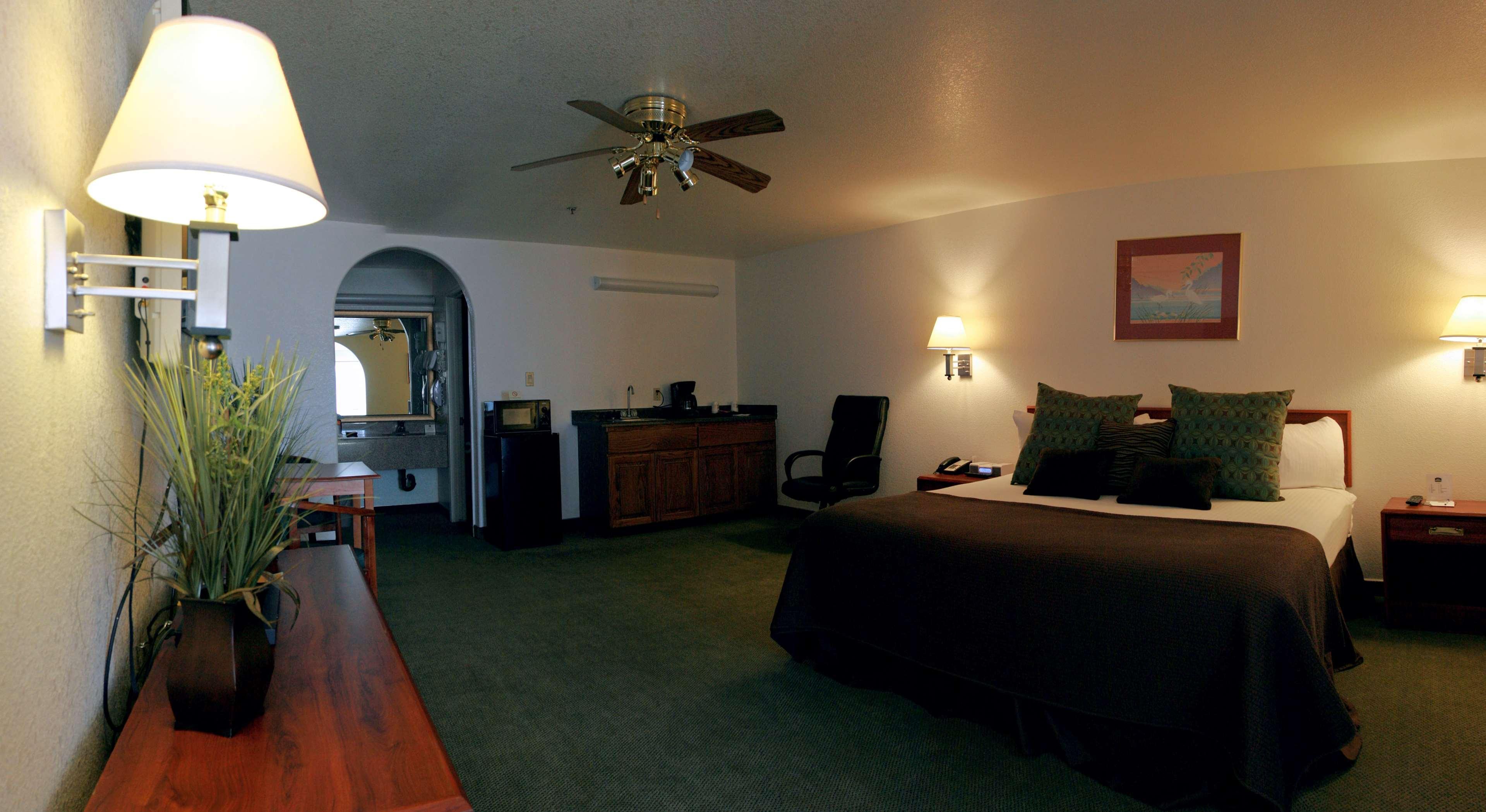Best Western Colorado River Inn Needles Bilik gambar